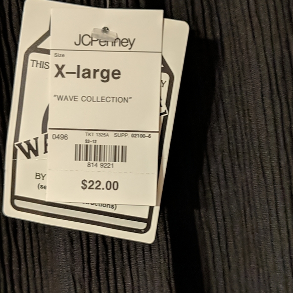 Skirt - Picture 2 of 3